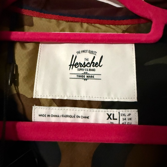 Herschel Supply Women's XL Jacket- NEW W/TAGS - Picture 4 of 4
